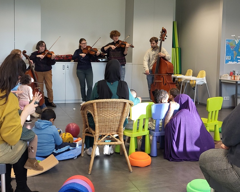 Sinterklaasorkest bij Inloopteam in Nieuw Gent