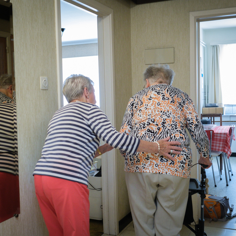 Vrijwilliger Mia en klant Arlette 3