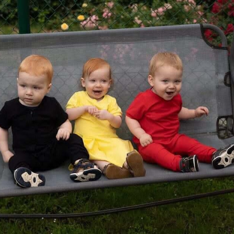 Drieling Otis Hanna en Louis kreeg kraamhulp